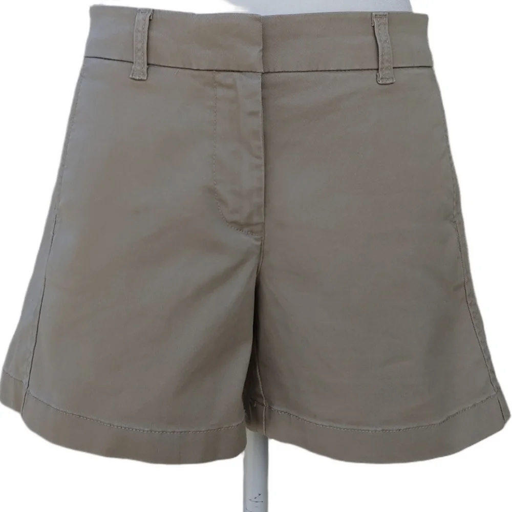 J. Crew 5" Khaki Cotton Stretch Chino Shorts in Women's Size 4 - Picture 14 of 17